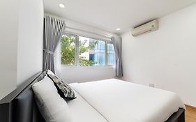 Tan Son Nhat Airport Apartment By Sabay